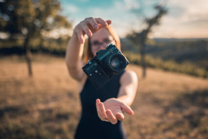 レイヤーを使って独自の合成写真を作る：写真を別の写真の中に配置する方法